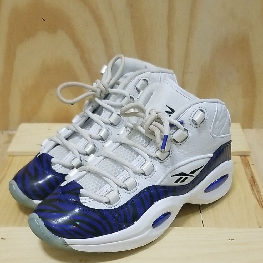 Reebok Classics Panini Question Mid White Blue Tiger Prizm Iverson M 6, W 7 1/2